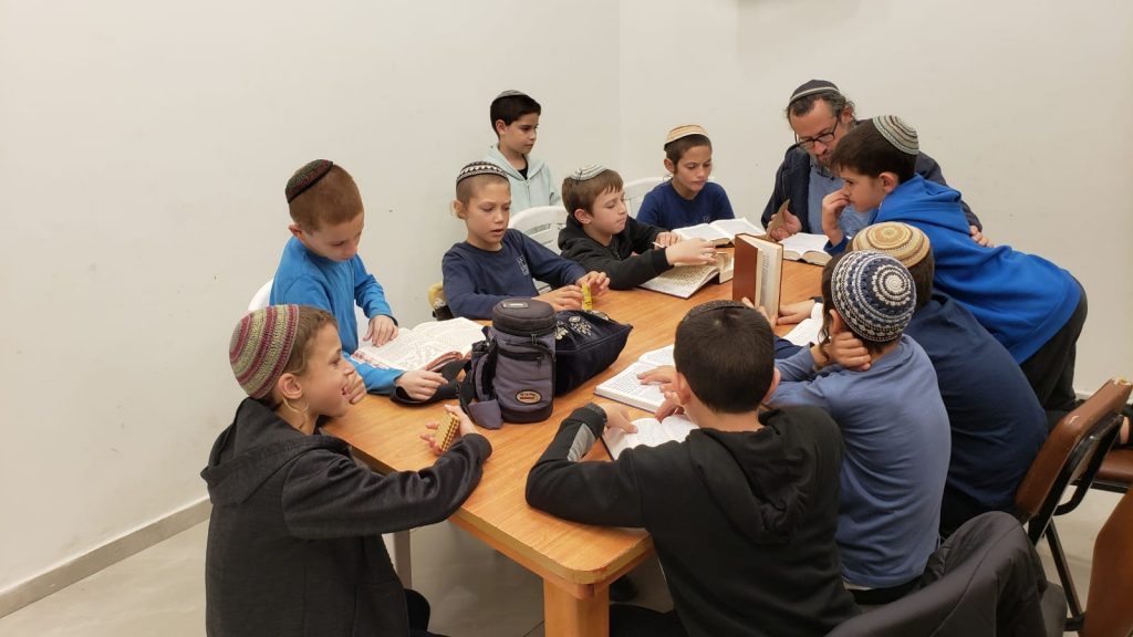 אריאל שלם